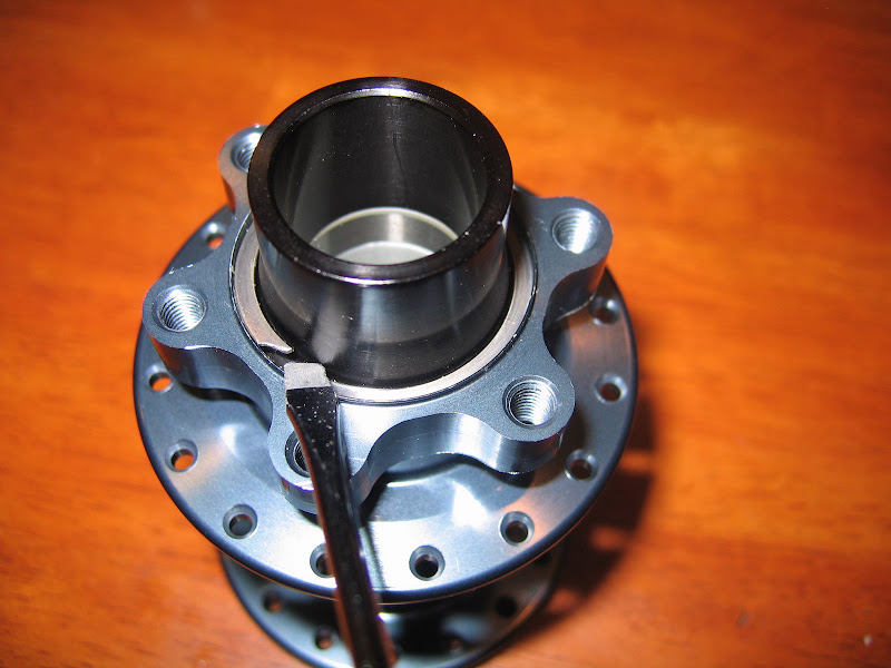 Hope Pro II 20mm Front Hub and Notubes ZTR 355 Review | Mountain